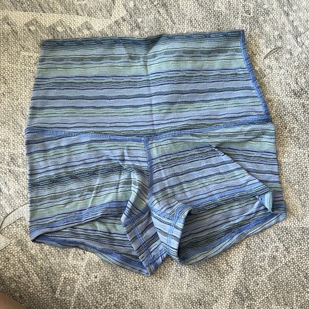 Lululemon high rise boogie short